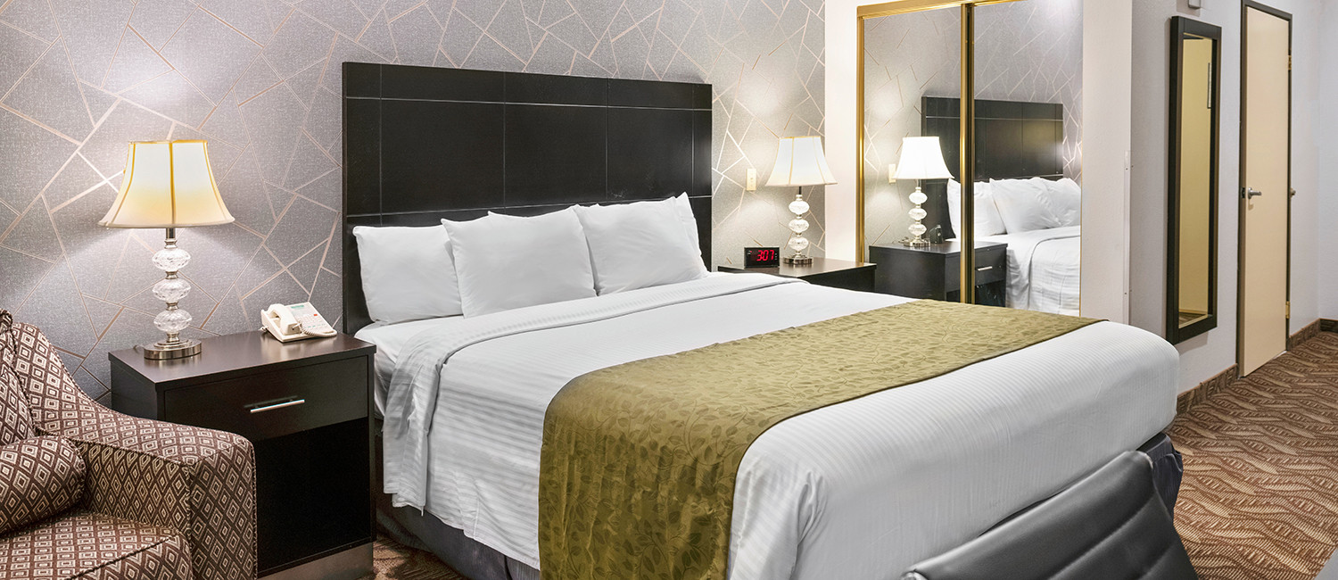 REJUVENATE IN WELL-APPOINTED GUEST ROOMS AT THE GLENDALE HOTEL